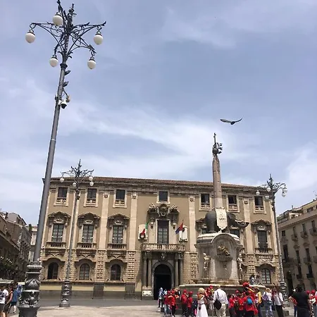 Vera Catania